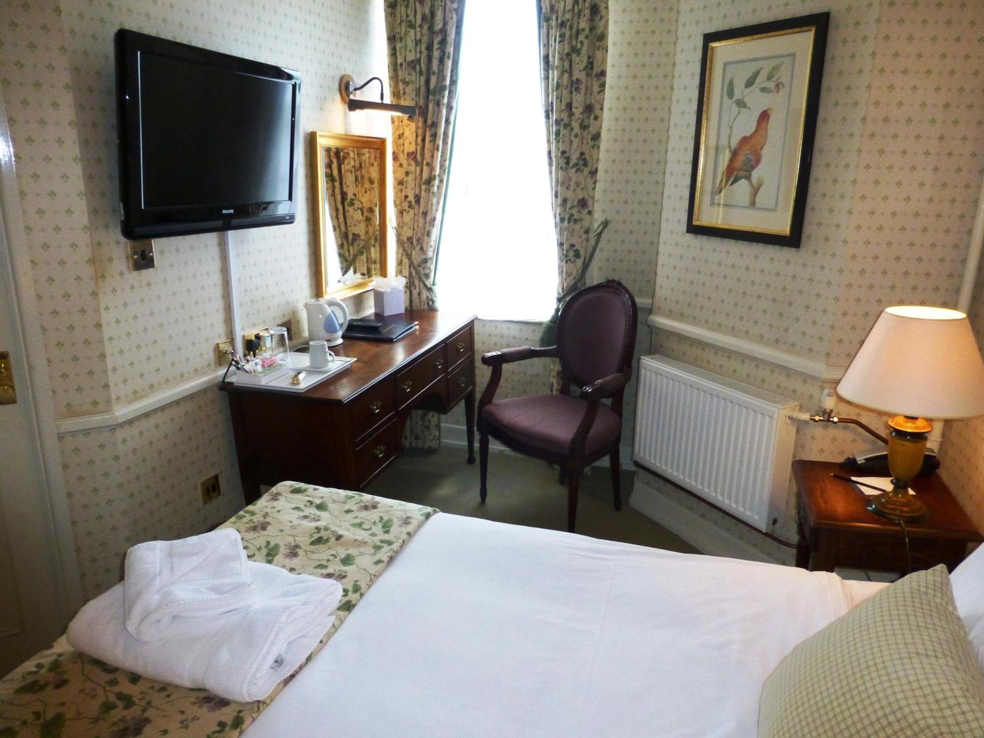 The Bear 3* Devizes