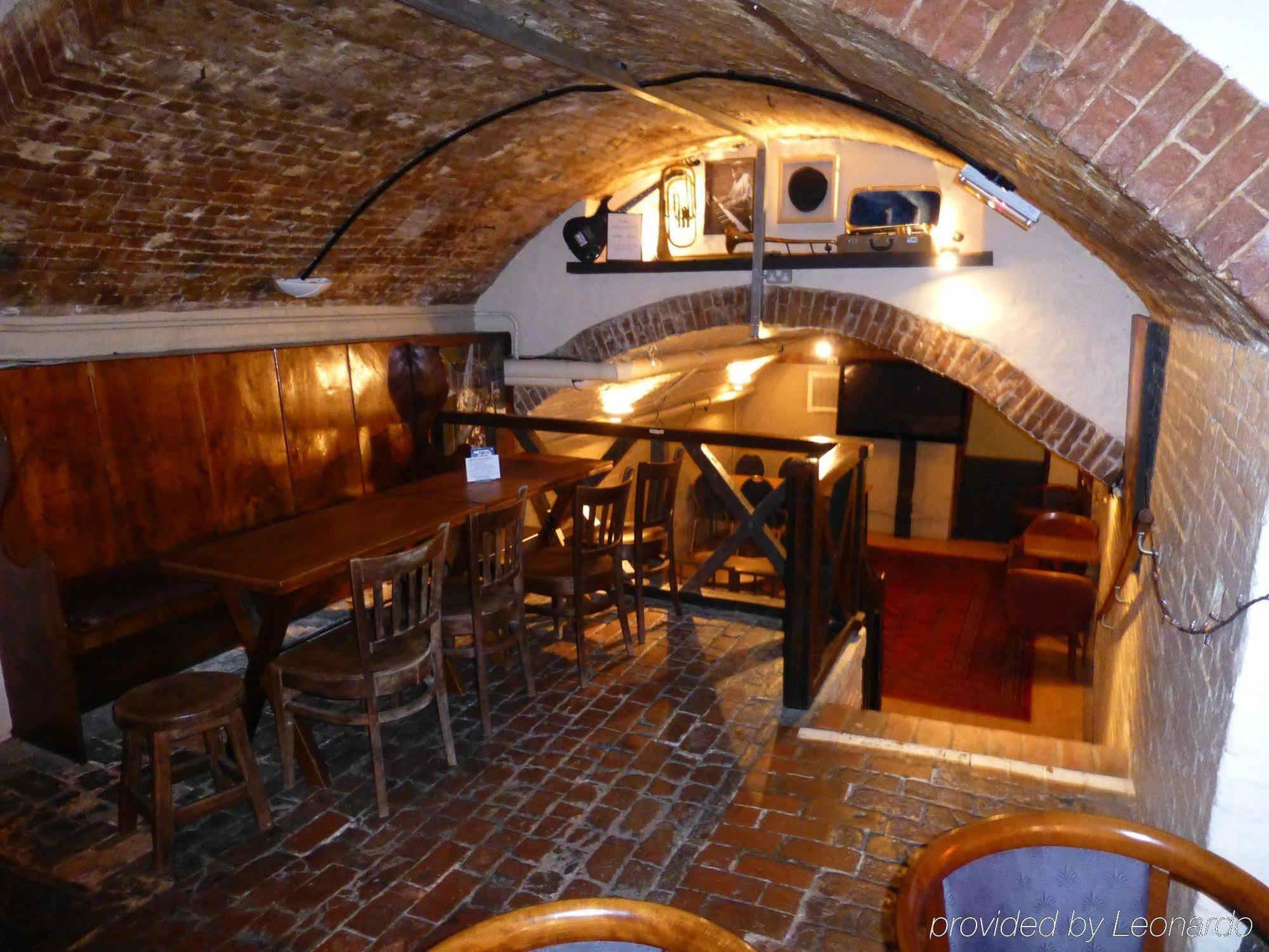Hotel The Bear Devizes